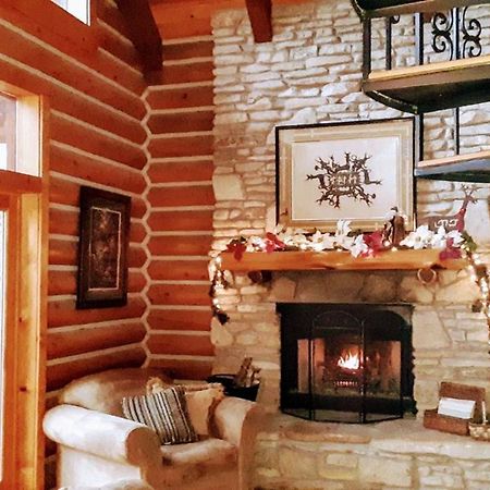 Cherokee Mountain Log Cabins Юрика Спрингс Экстерьер фото