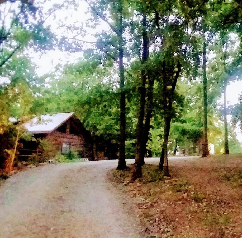Cherokee Mountain Log Cabins Юрика Спрингс Экстерьер фото