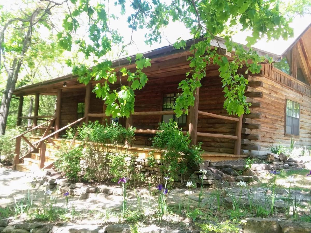 Cherokee Mountain Log Cabins Юрика Спрингс Экстерьер фото