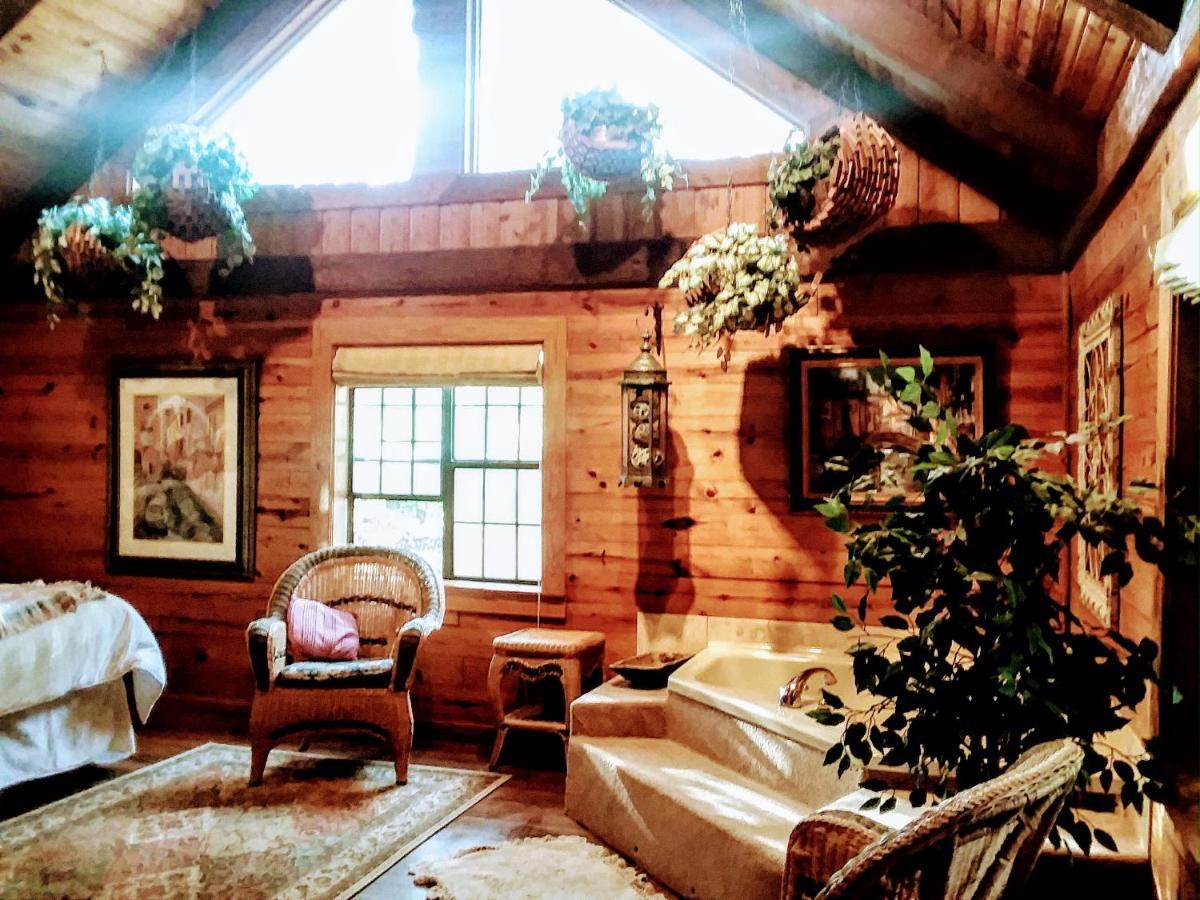 Cherokee Mountain Log Cabins Юрика Спрингс Экстерьер фото