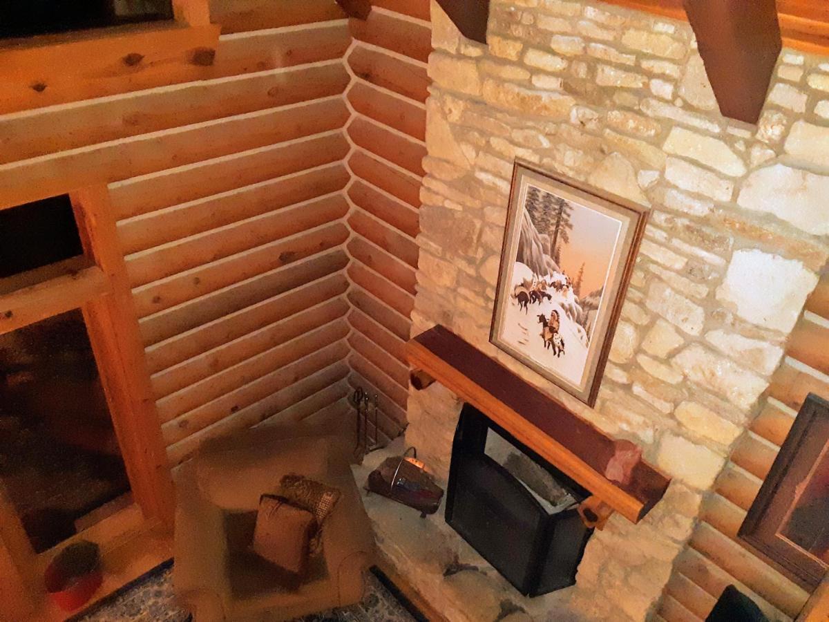 Cherokee Mountain Log Cabins Юрика Спрингс Экстерьер фото