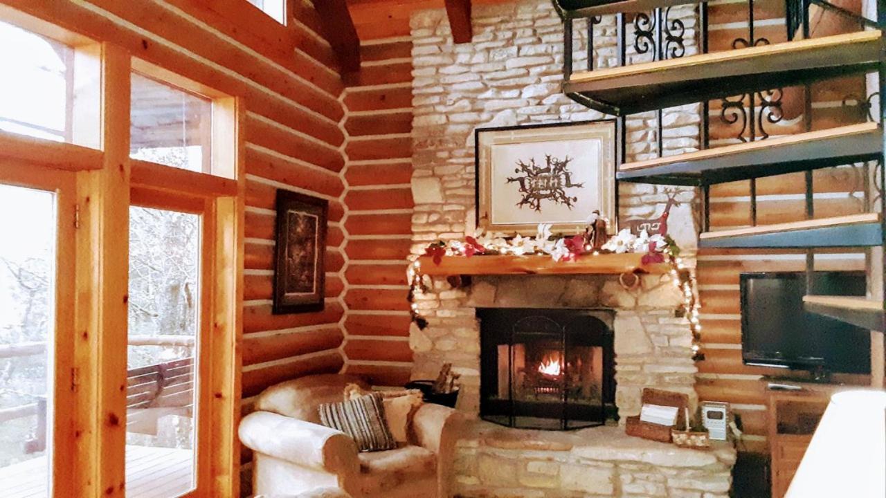 Cherokee Mountain Log Cabins Юрика Спрингс Экстерьер фото