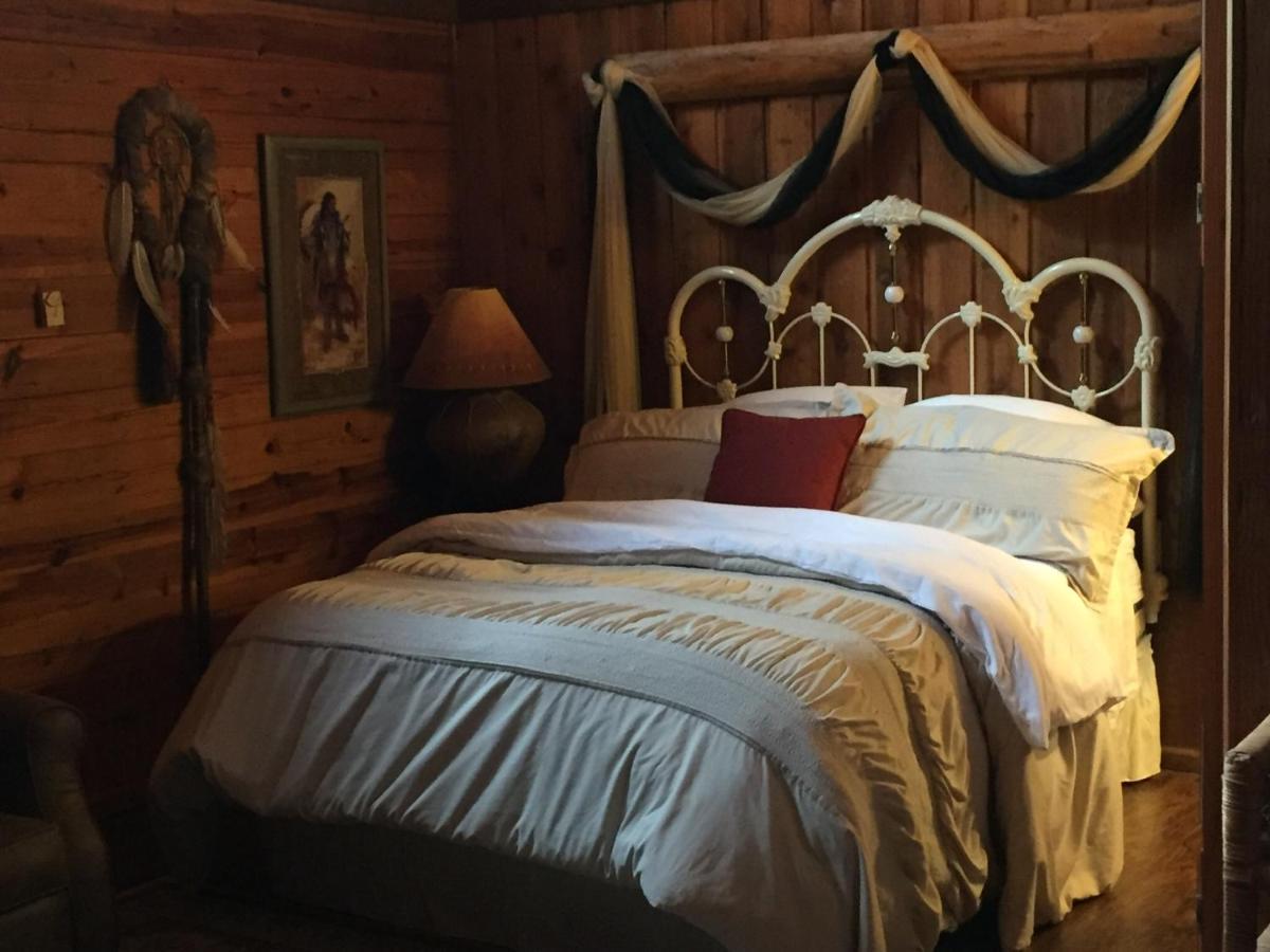 Cherokee Mountain Log Cabins Юрика Спрингс Экстерьер фото