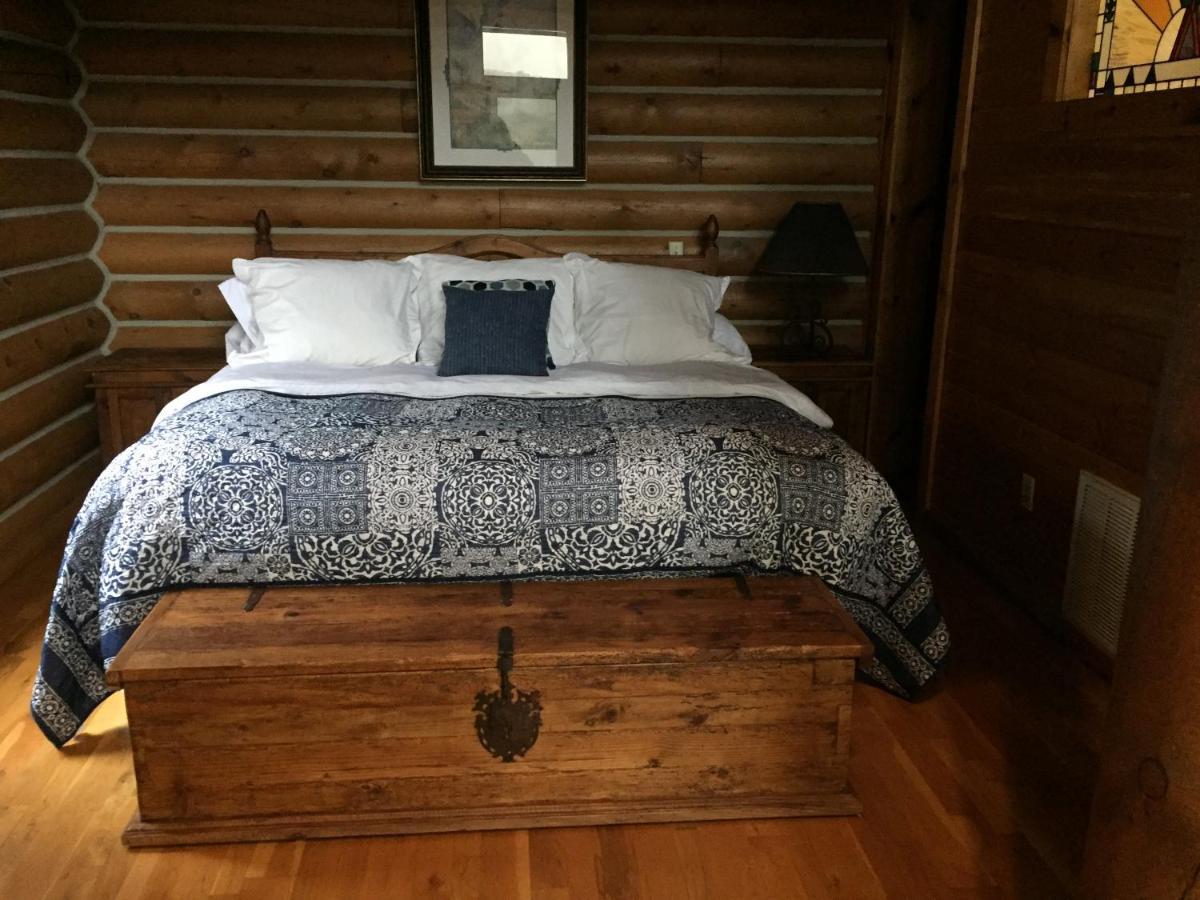 Cherokee Mountain Log Cabins Юрика Спрингс Экстерьер фото