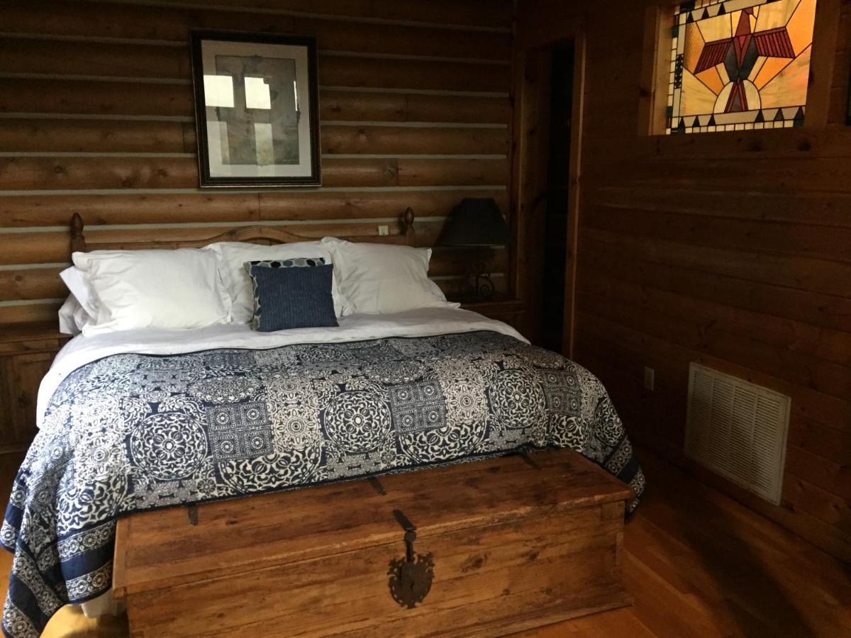 Cherokee Mountain Log Cabins Юрика Спрингс Экстерьер фото