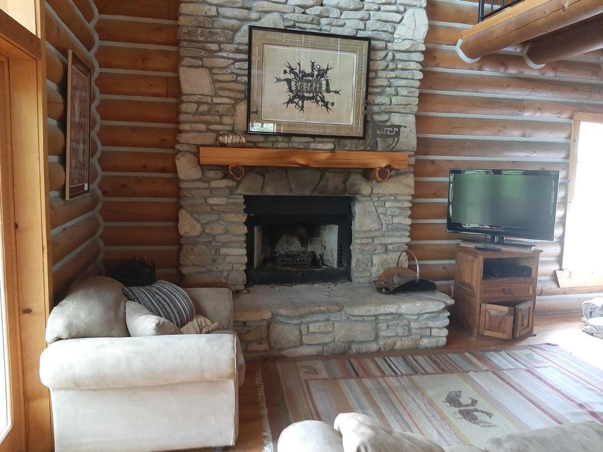 Cherokee Mountain Log Cabins Юрика Спрингс Экстерьер фото
